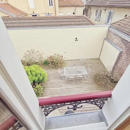 Maison Vanier - Duplex - Centre-ville - Mon Groom בית נופש *