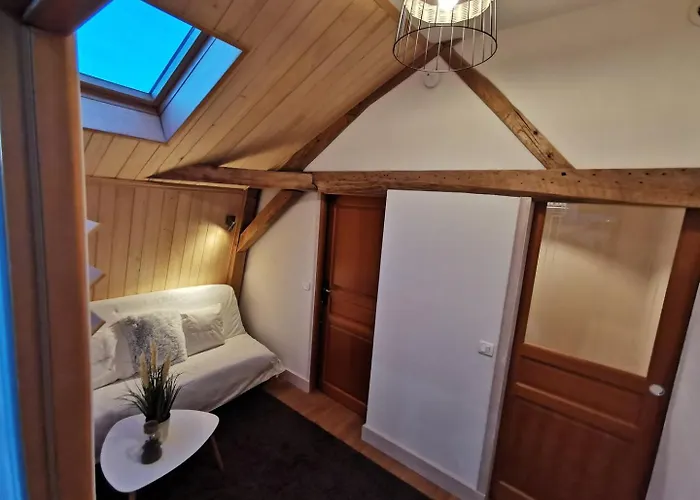 Maison Vanier - Duplex - Centre-ville - Mon Groom Casa de Férias