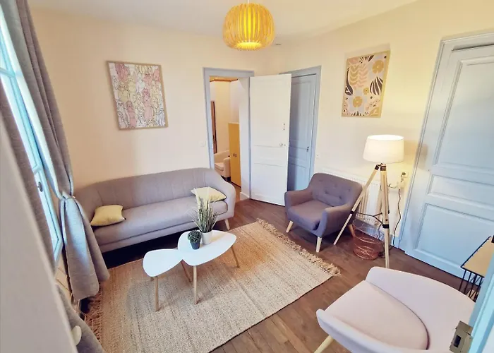 Maison Vanier - Duplex - Centre-ville - Mon Groom